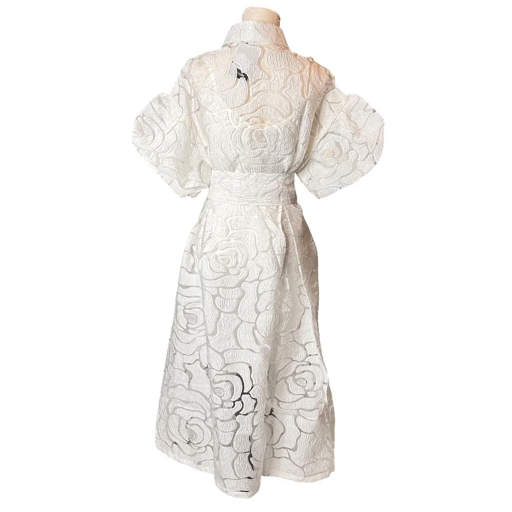 # A289   Nancy  Romantic Feminine  Resort Glamour White  Dress NWT M - Picture 4 of 11